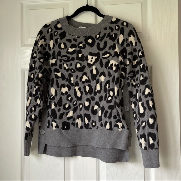 Stella & Dot Cheetah Sweater - Picture 1 of 7